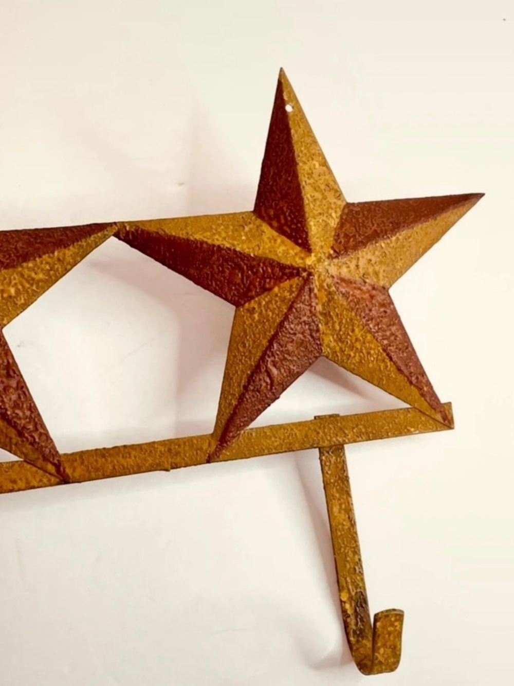 Farmhouse Rustic Star Wall Hook Rack - Picture 3 of 4
